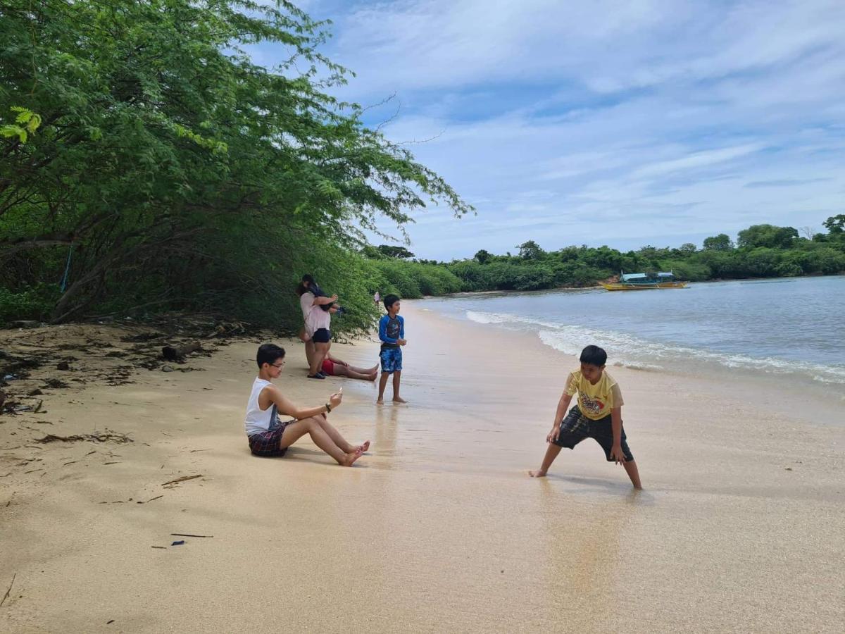 Calatagan'S Bahay Kubo - With Beach Access Exterior photo